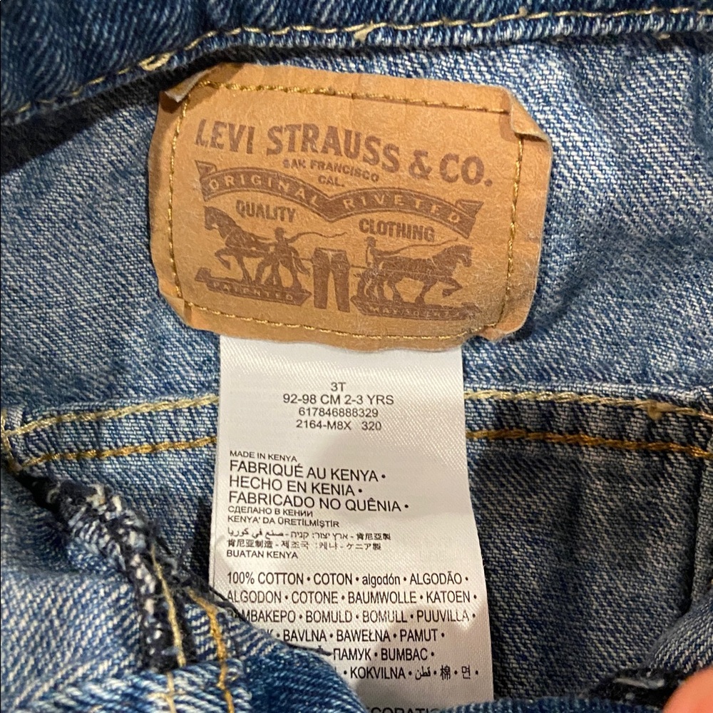 Levi’s Toddler Classic Denim Trucker Jacket Blue Red Tab Size 3T - Picture 3 of 6